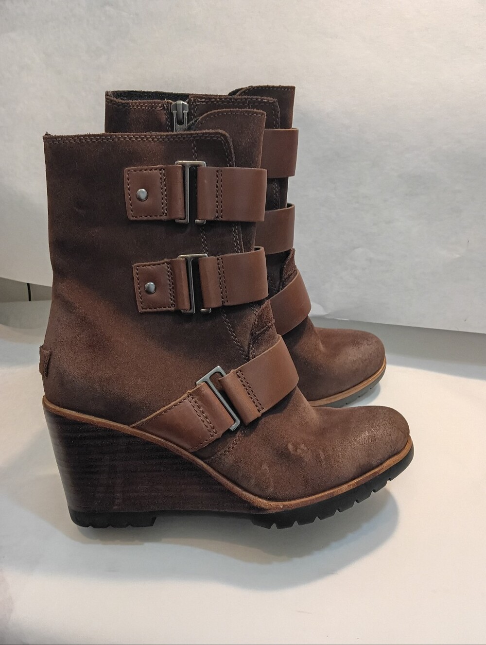 Sorel “After Hours” wedge bootie Size 8